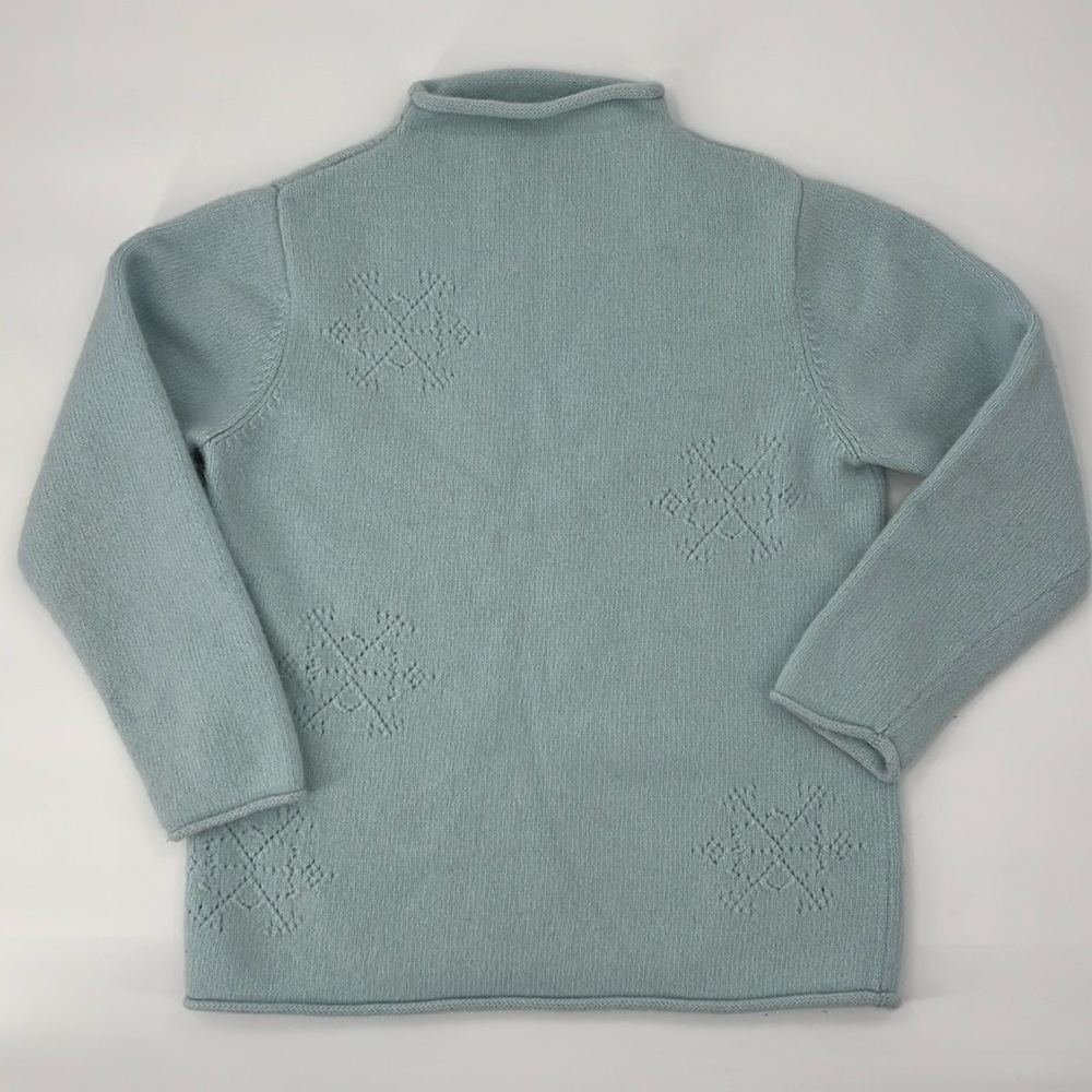 Vintage women’s lambswool rolled‎ hem sweater icey blue coastal granny snowflake